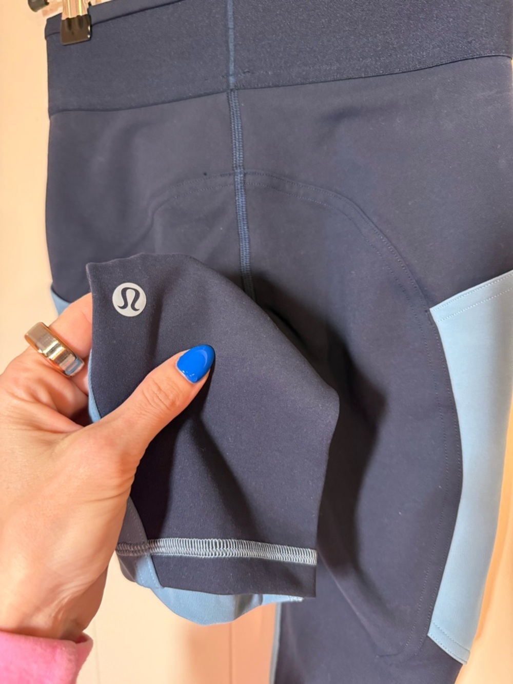 Lululemon Logo Waistband Everlux Train Crops 15” Blue Black Size 0 NWT - Picture 3 of 6